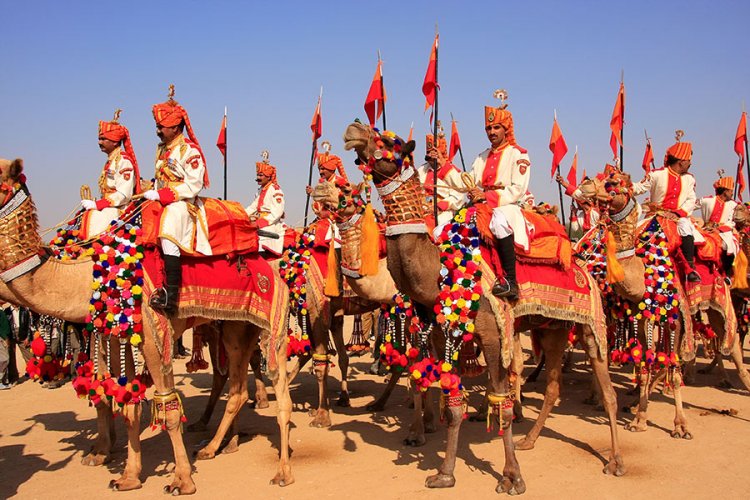 जैसलमेर डेजर्ट फेस्टिवल का आयोजन 13 फरवरी से, राजस्थानी संस्कृति से जुड़ने का सबसे अच्छा तरीका